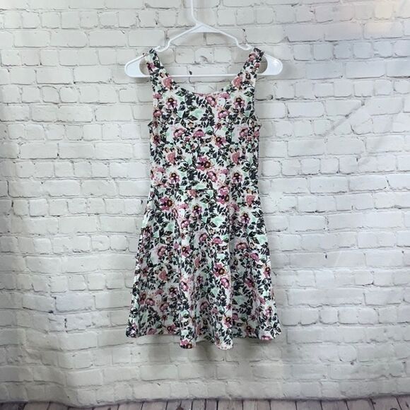 H&M Divided White Floral Skater Dress Sleeveless Scoop Tank Stretch Knit Size 6 - Picture 2 of 6